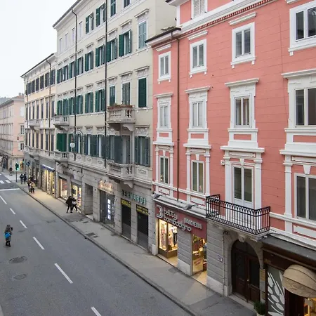 Life * Trieste